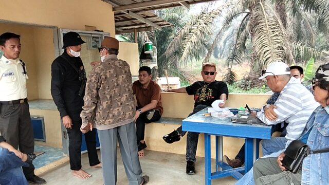 Pihak Manajemen PT PBS Diduga Melakukan Pemortalan Lahan Seluas 120 Hektar Pihak Hukum Dan Bapak Abdul Azis